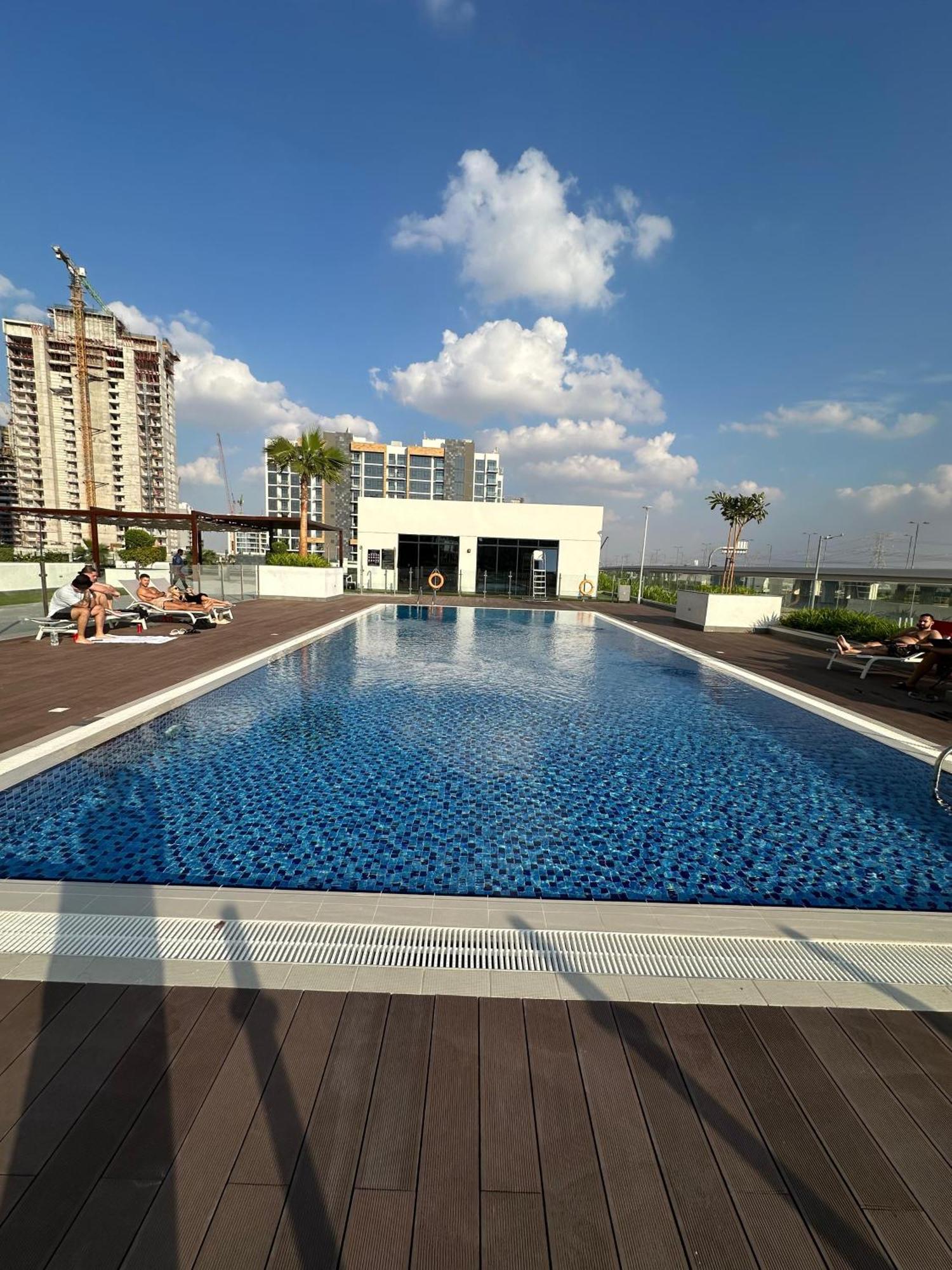 Apartment Tick - Contemporary With Balcony Azizi Riviera *