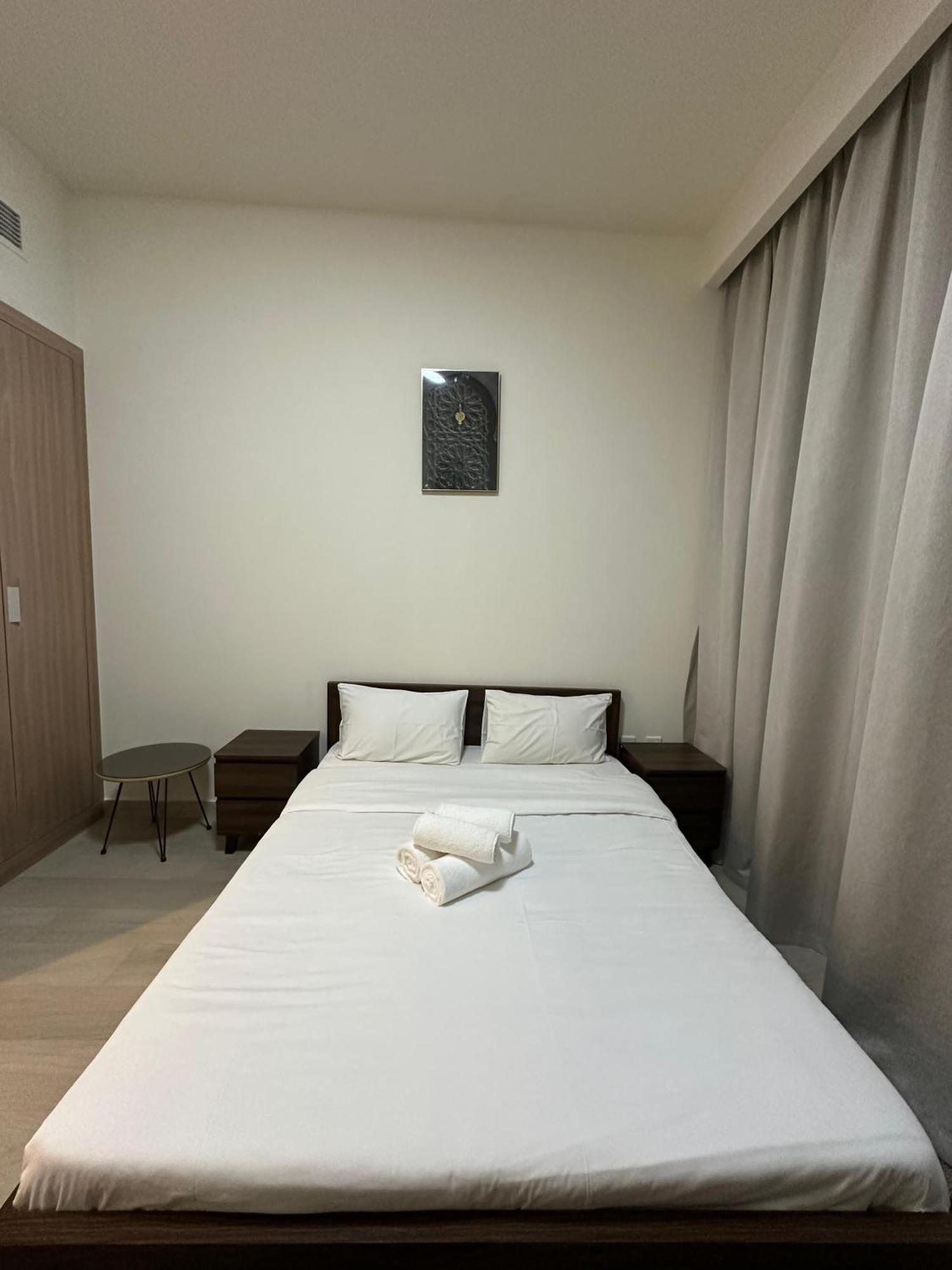 Tick - Contemporary With Balcony Azizi Riviera *